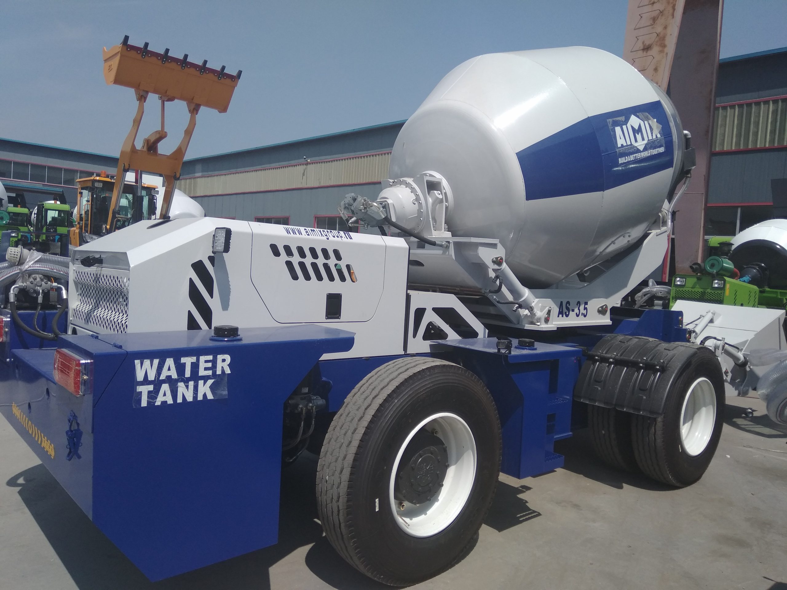 jual self loading mobile concrete mixer